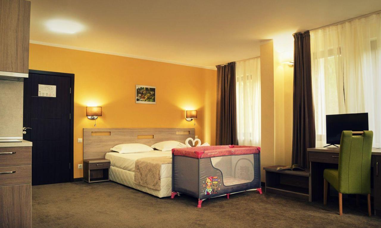 פמפורובו Hotel Niken מראה חיצוני תמונה
